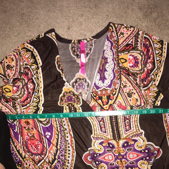 Cristina Love, medium, multi colored, very light weight, thin - Picture 6 of 7